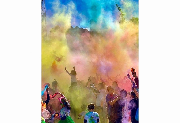 El Hogar de OJE Cieza celebra la VI Caminata 'Color Run Floración'